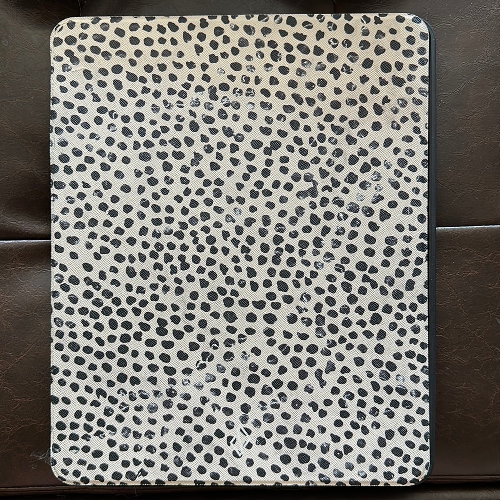 Burga Almond Latte ipad pro 12.9 5th gen case